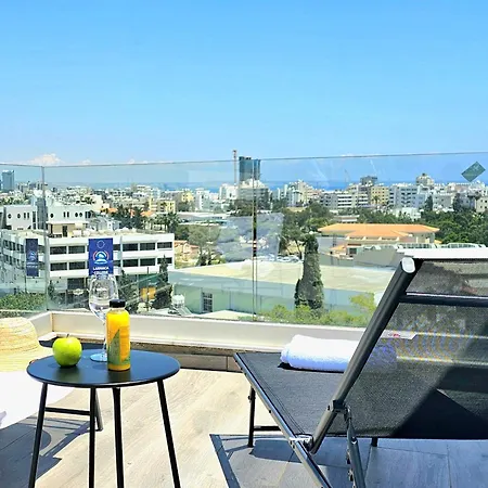 Coral * Larnaca