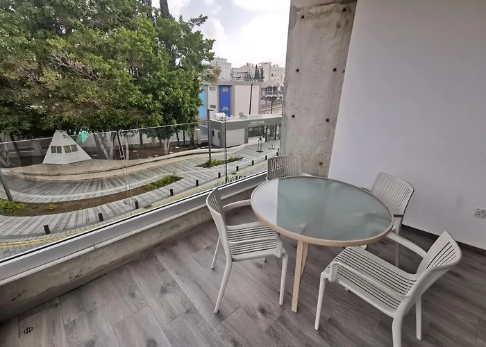 Apartment Coral Larnaca